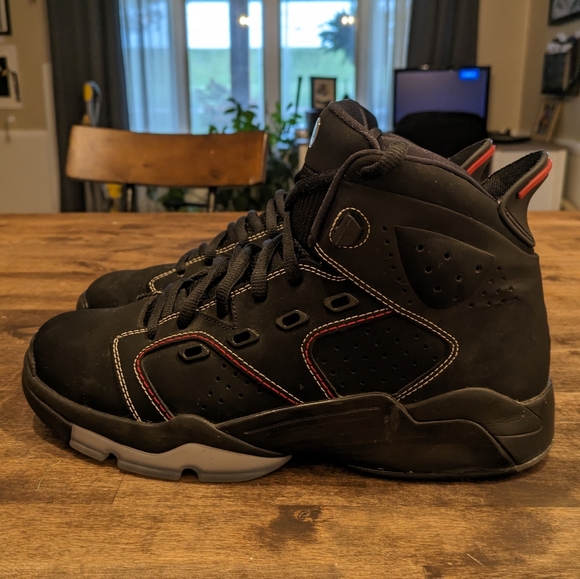 Jordan 6-17 - Picture 2 of 2